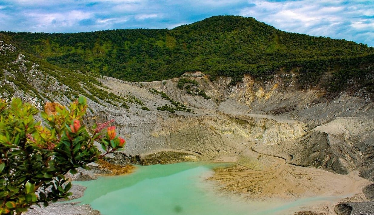 The Volcanic Crater